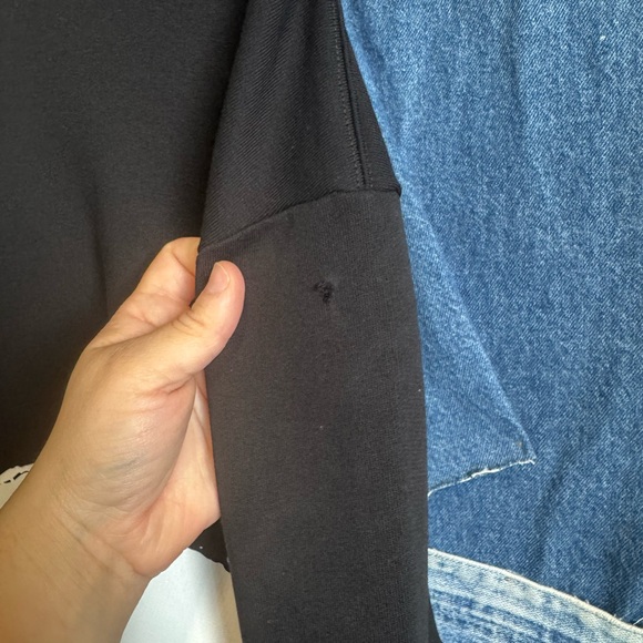 Burberry Black and White Graphic hoodie - Picture 5 of 13